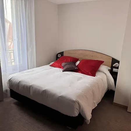 Hotel De Grignan 4*