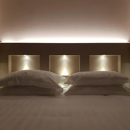 Brit De Grignan Hotel