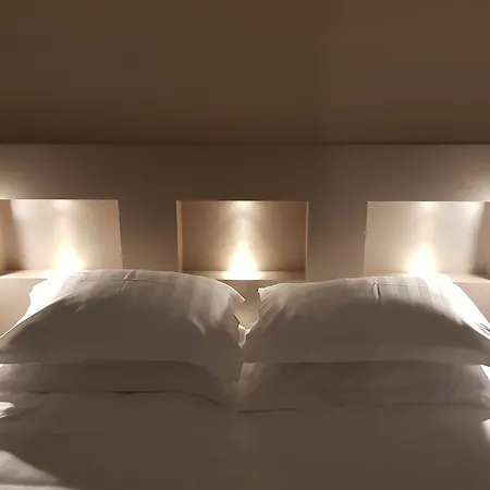 Hotel Brit De Grignan 4*