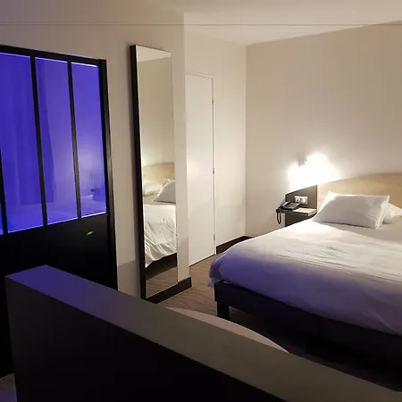 Brit De Grignan Hotel 4*