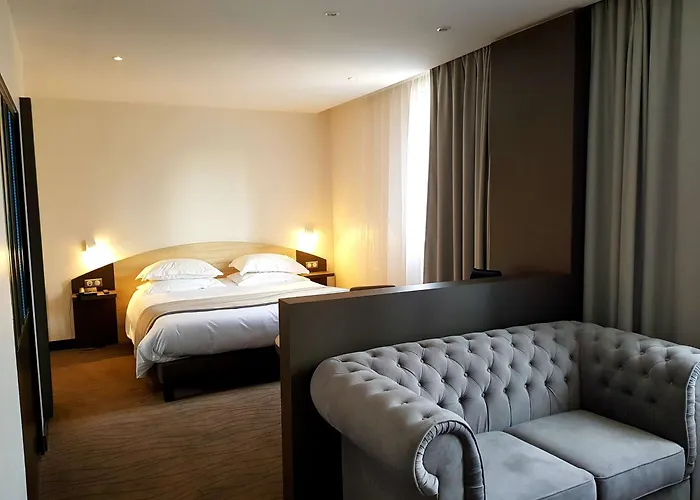 Brit De Grignan 4* Vichy