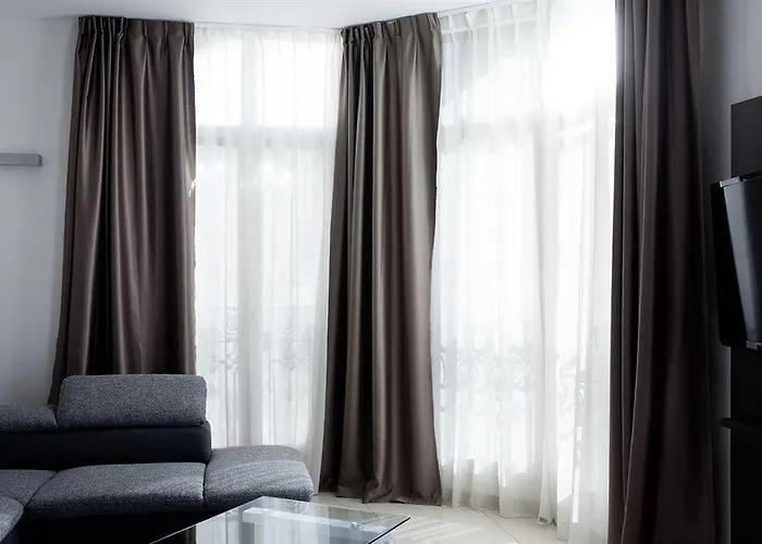 Brit De Grignan 4* Vichy