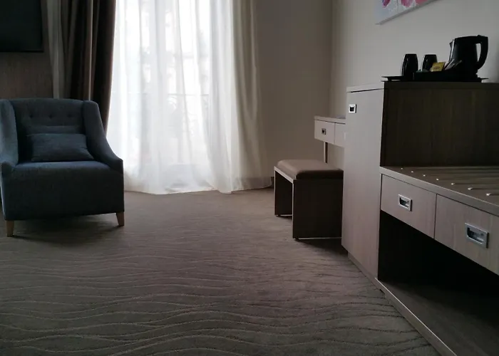 Hotel Brit De Grignan