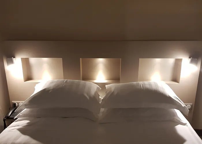 Hotel Brit De Grignan 4*