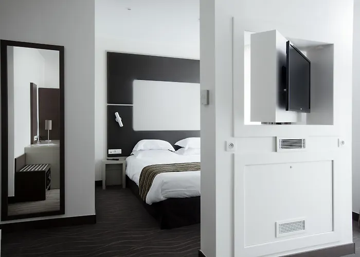 Hotel Brit De Grignan