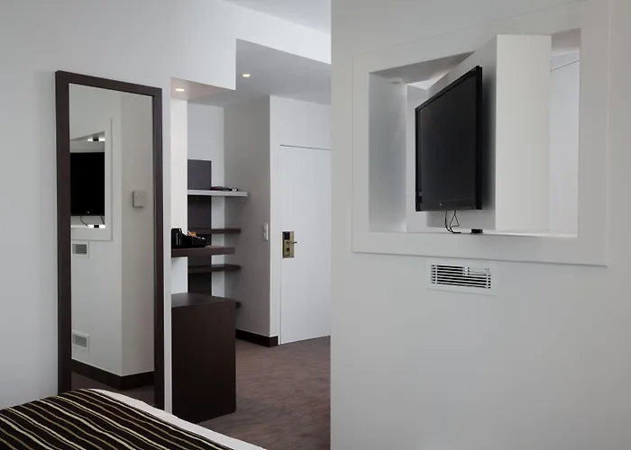 Brit De Grignan 4* Vichy